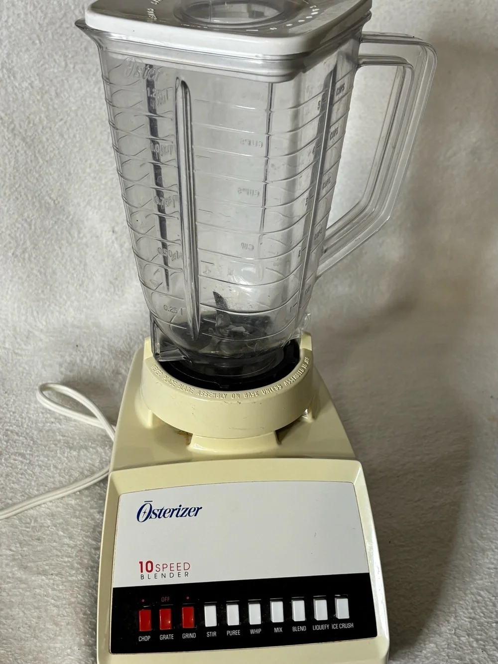 Oster Clear Pitcher Blender with Cream Base